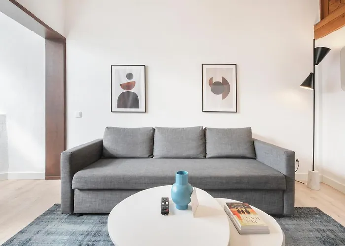 Comfy By Olala Homes *
